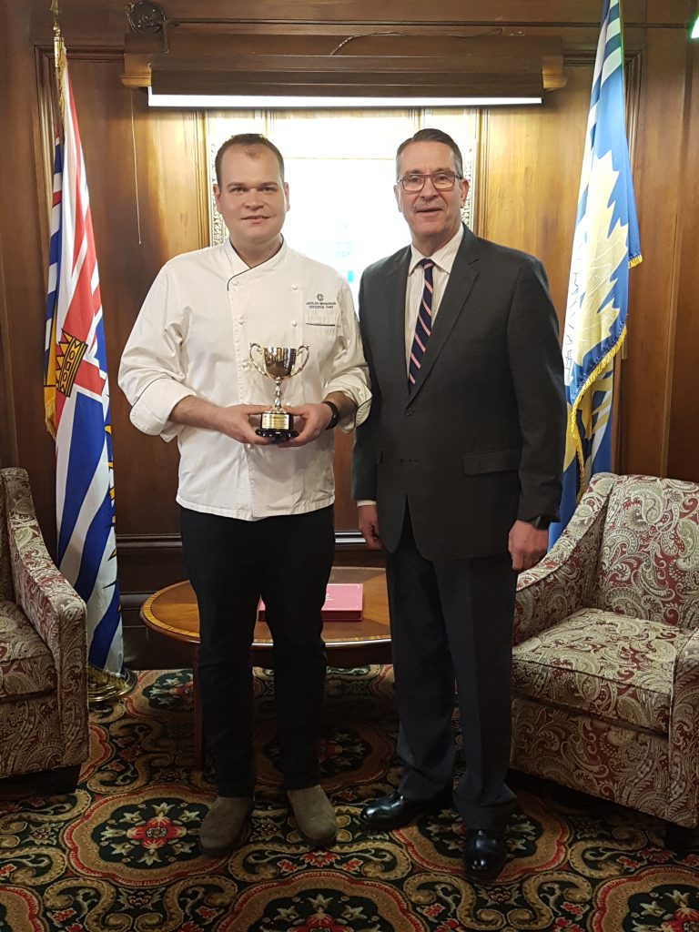 Executive Chef Nicolas Hipperson (L) and General Manager David Hammonds (R) proudly display the "Hungry Hearts 2019"